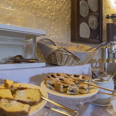 Belvedere Di San Leonino Hotel